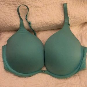 V victoria’s Secret push-up 34 DD